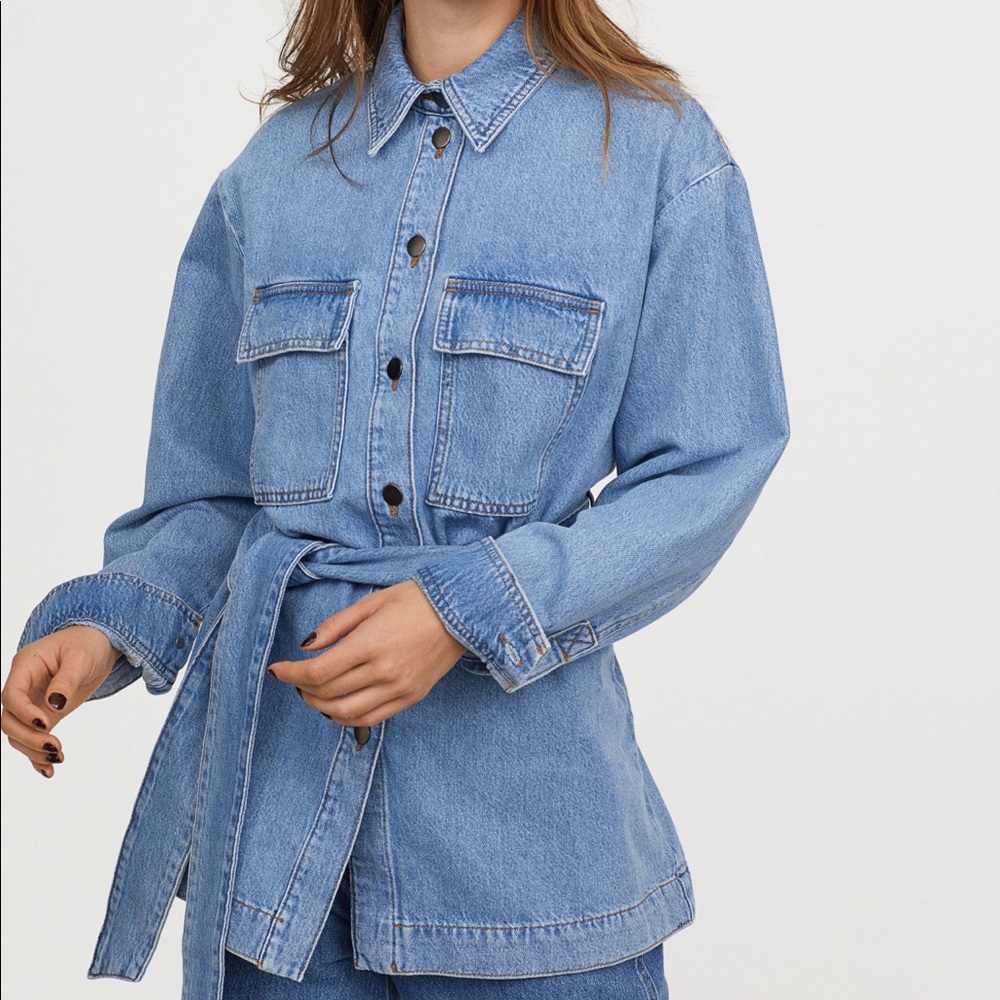 H&M Button up Shirt